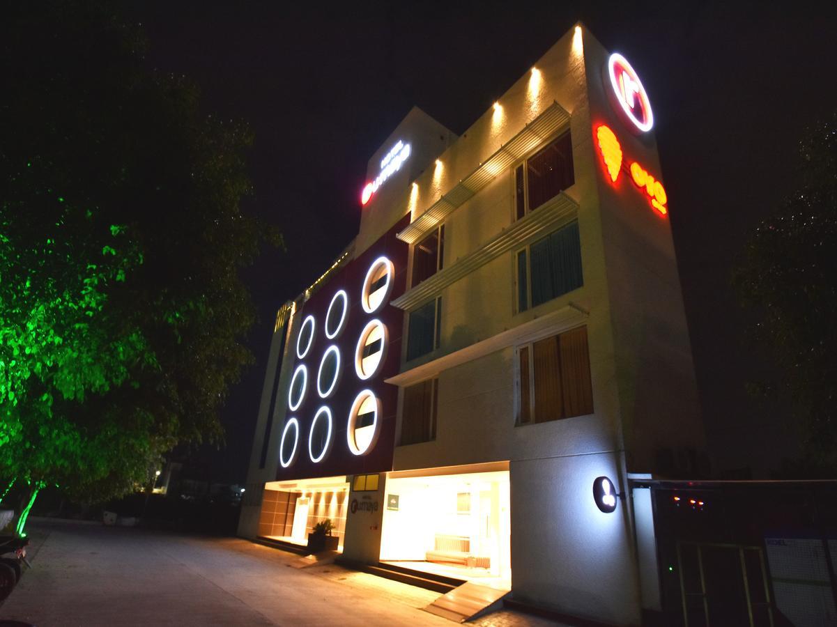Oyo 963 Hotel Rumaya Ujjain Exterior foto